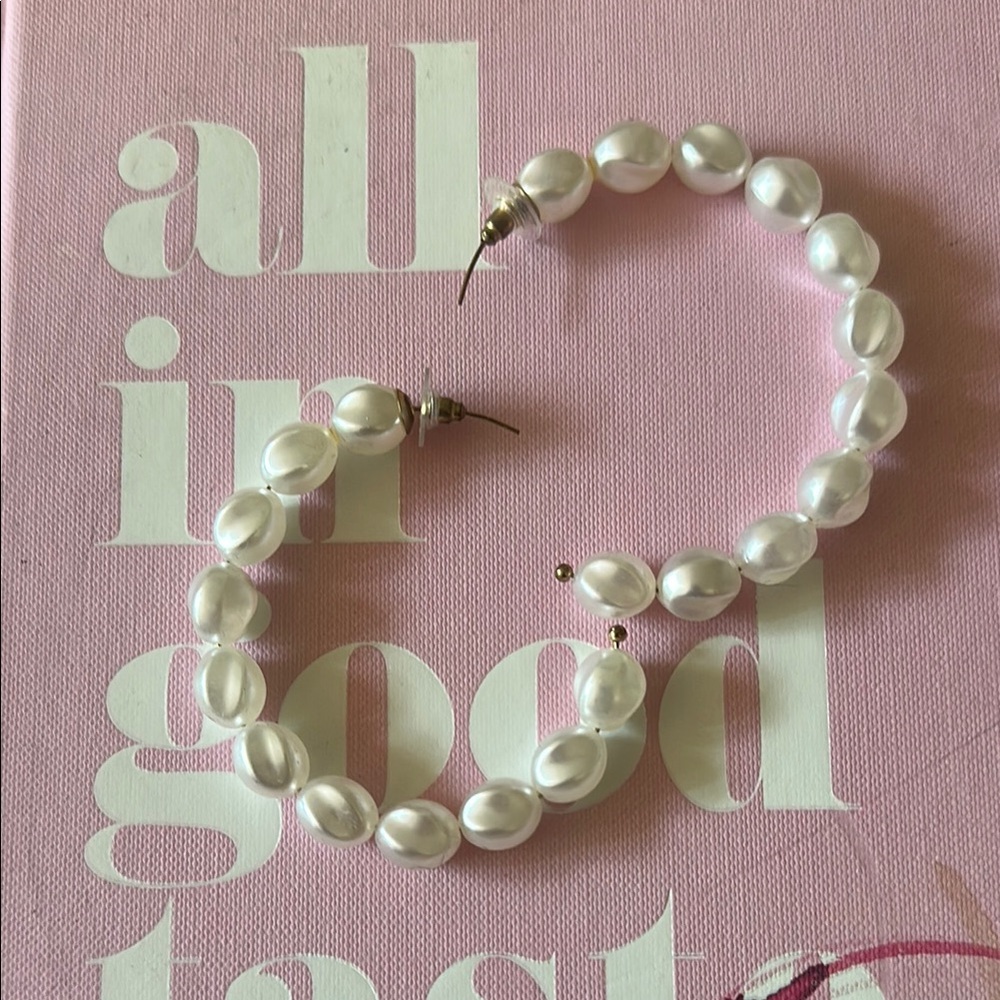 Amazon White Pearl Earrings
